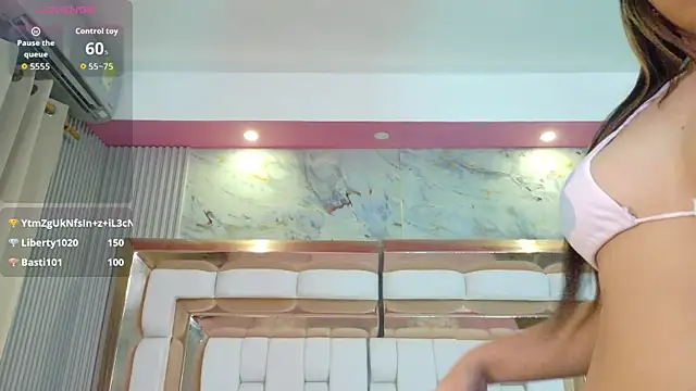 innocenthazel online show from 19, 2, 2026