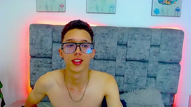 Snapshot of skinny_bigcock02 chatting on 22, 2, 2025 skinny bigcock02 online show from 22, 2, 2025