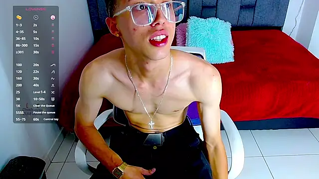 Snapshot of skinny_bigcock02 chatting on 31, 10, 2025 skinny bigcock02 online show from 31, 10, 2025