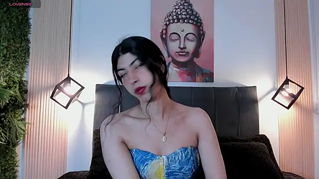 Snapshot of Cassie_bloom chatting on 29, 10, 2025 Cassie bloom online show from 29, 10, 2025