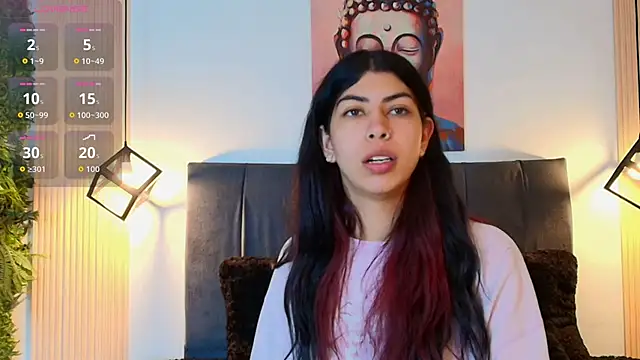 Snapshot of Cassie_bloom chatting on 15, 11, 2025 Cassie bloom online show from 15, 11, 2025