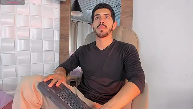 AlejandroStormm online show from 8, 2, 2026