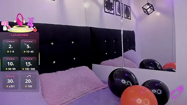 Snapshot of Anniie__Evans chatting on 22, 10, 2025 Anniie Evans online show from 22, 10, 2025