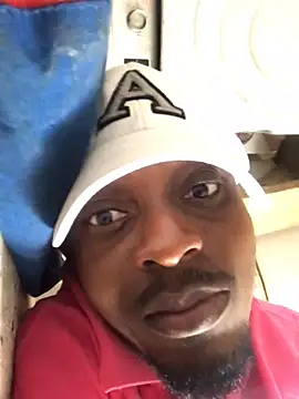 Snapshot of justyou2025 chatting on 17, 3, 2025 justyou2025 online show from 17, 3, 2025