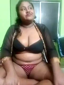 Snapshot of horny_diana chatting on 7, 3, 2025 horny diana online show from 7, 3, 2025