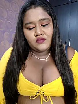 horny diana online show from 17, 6, 2026