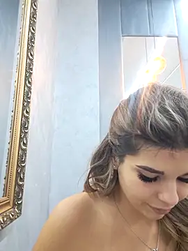 Bella Posh online show from 17, 10, 2025