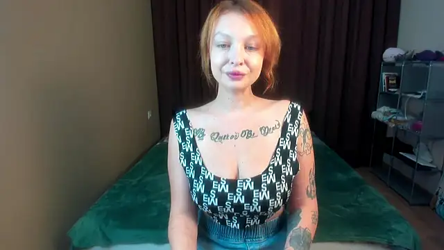 Snapshot of Mystic_Doll chatting on 8, 11, 2025 Mystic Doll online show from 8, 11, 2025