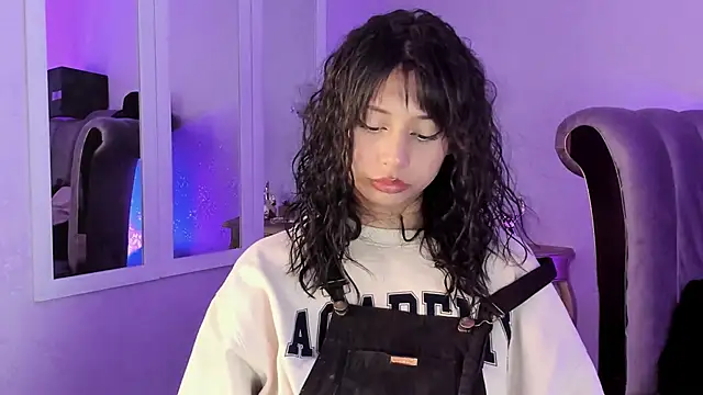 Snapshot of Seren_Bleck chatting on 23, 9, 2025 Seren Bleck online show from 23, 9, 2025