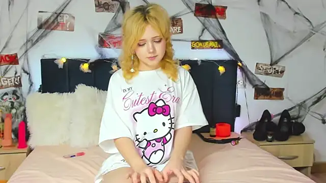 EmilyAngells online show from 28, 10, 2025