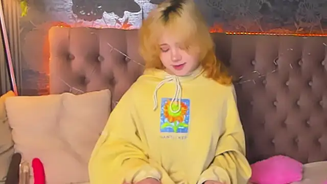 EmilyAngells online show from 17, 2, 2026