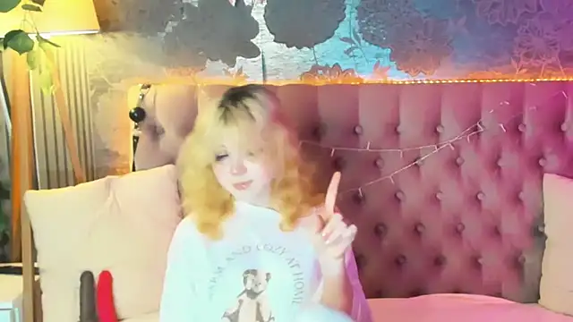EmilyAngells online show from 25, 5, 2026