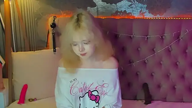 EmilyAngells online show from 25, 6, 2026