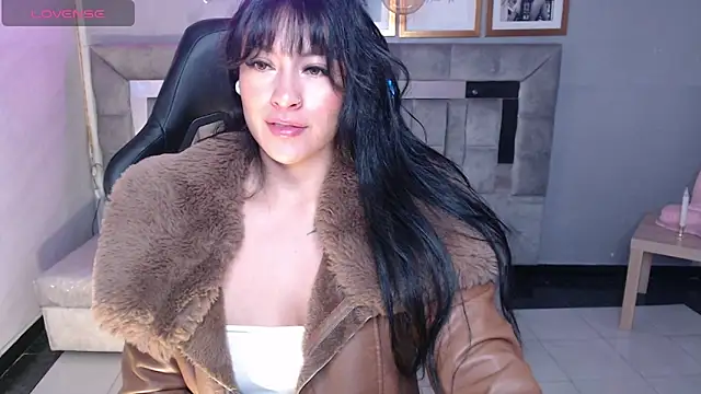 Snapshot of Isabella_Collen_v chatting on 13, 11, 2025 Isabella Collen v online show from 13, 11, 2025