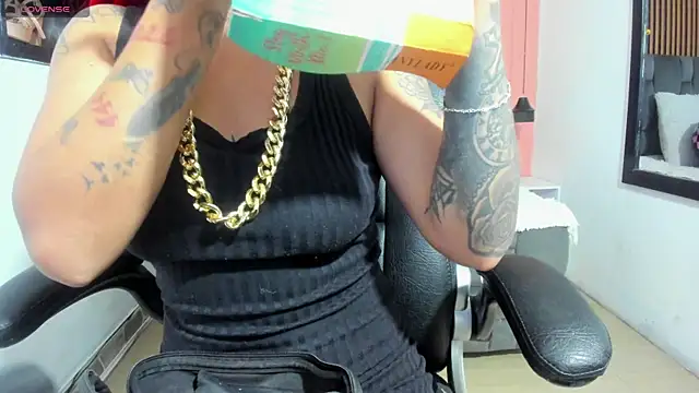 Georgina Vega online show from 29, 10, 2025