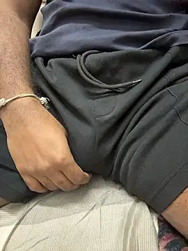 Snapshot of monstercock1110 chatting on 29, 11, 2025 monstercock1110 online show from 29, 11, 2025