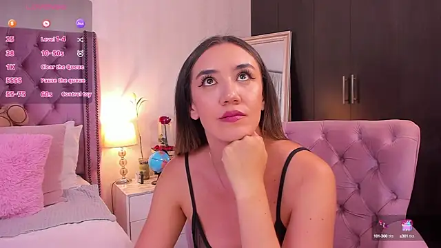 natashaleightt online show from 23, 9, 2025