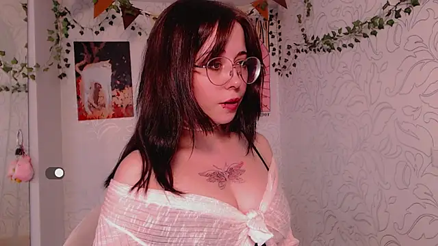  miraclecattt  online show from 13, 9, 2025