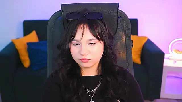 Snapshot of HanaWise chatting on 25, 2, 2025 HanaWise online show from 25, 2, 2025