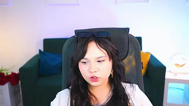 Snapshot of HanaWise chatting on 26, 2, 2025 HanaWise online show from 26, 2, 2025