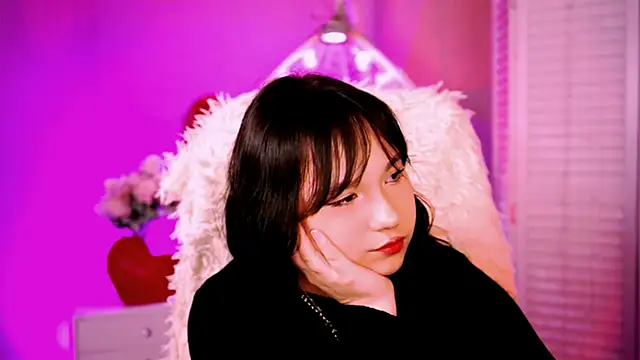 Snapshot of HanaWise chatting on 27, 2, 2025 HanaWise online show from 27, 2, 2025