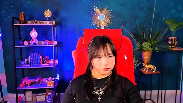 Snapshot of HanaWise chatting on 4, 3, 2025 HanaWise online show from 4, 3, 2025