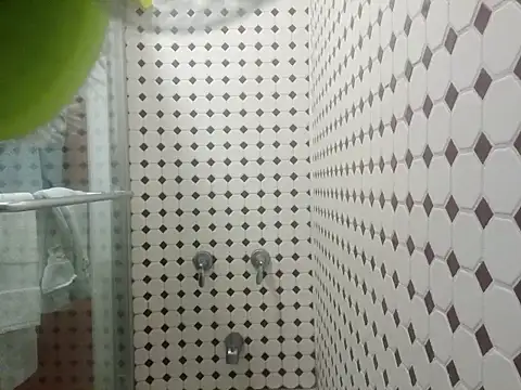 Russell1010 online show from 4, 3, 2025