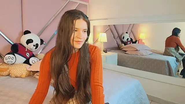 Snapshot of Emilybennett_ chatting on 7, 3, 2025 Emilybennett online show from 7, 3, 2025