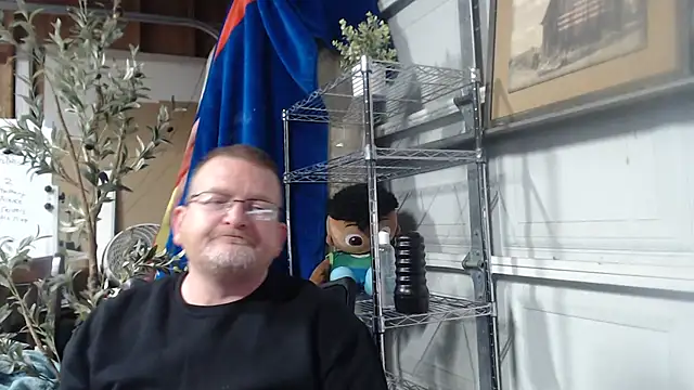 Randomoldguy615 online show from 28, 2, 2025