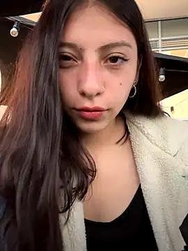 Snapshot of Dirty-Bunnyyy chatting on 9, 10, 2025 Dirty-Bunnyyy online show from 9, 10, 2025