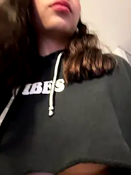 Snapshot of Dirty-Bunnyyy chatting on 24, 10, 2025 Dirty-Bunnyyy online show from 24, 10, 2025