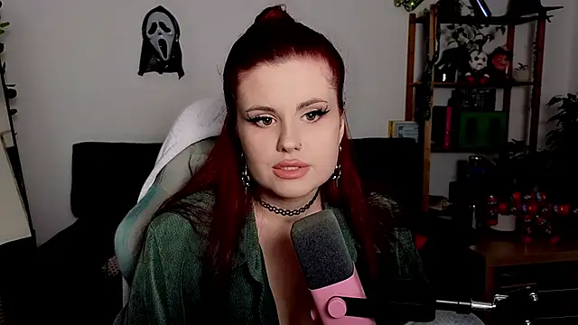 Snapshot of Della_Ideal chatting on 23, 11, 2025 Della Ideal online show from 23, 11, 2025