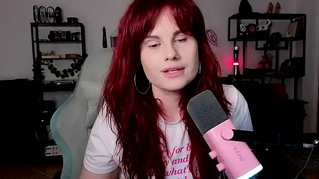 Della Ideal online show from 14, 4, 2026