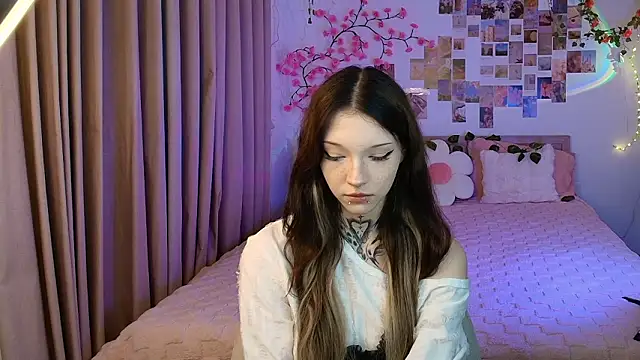 mefwhore online show from 24, 3, 2026