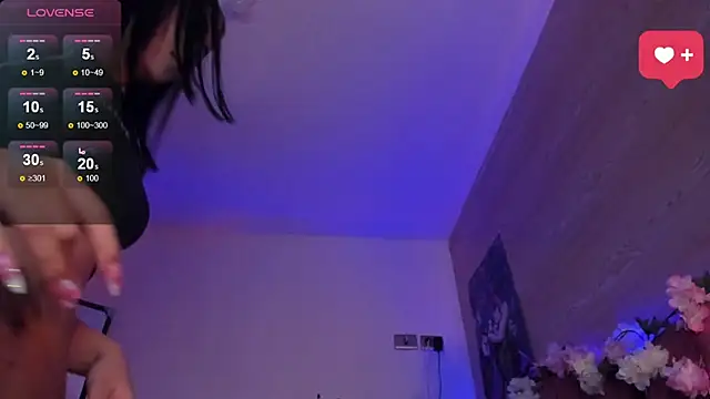 Snapshot of Minami_Nakamura chatting on 7, 10, 2025 Minami Nakamura online show from 7, 10, 2025