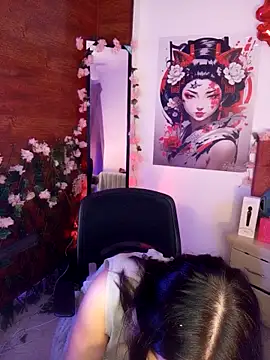 Snapshot of Minami_Nakamura chatting on 8, 11, 2025 Minami Nakamura online show from 8, 11, 2025