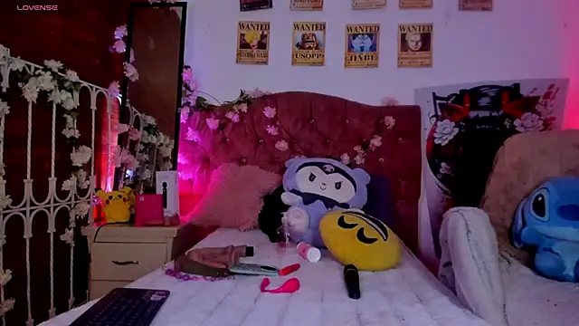 Snapshot of Minami_Nakamura chatting on 28, 11, 2025 Minami Nakamura online show from 28, 11, 2025