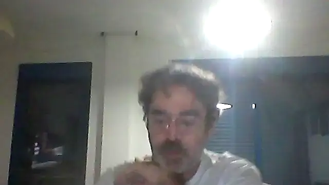 Snapshot of moreno51 chatting on 18, 12, 2025 moreno51 online show from 18, 12, 2025