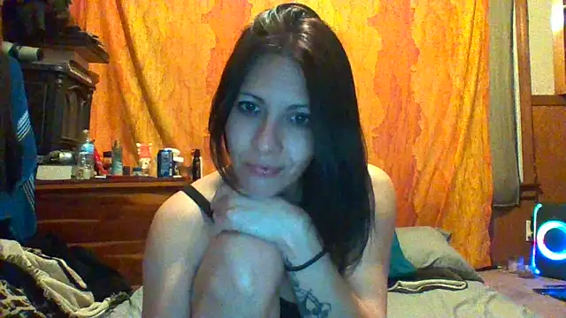 Snapshot of SillyRabbitz chatting on 12, 3, 2025 SillyRabbitz online show from 12, 3, 2025