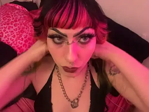 Snapshot of ChrryFoxx chatting on 25, 11, 2025 ChrryFoxx online show from 25, 11, 2025