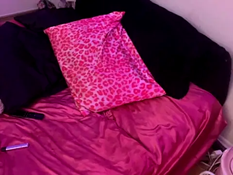 Snapshot of ChrryFoxx chatting on 2, 12, 2025 ChrryFoxx online show from 2, 12, 2025