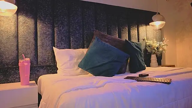 Snapshot of Ariannaa_Suarez1 chatting on 24, 9, 2025 Ariannaa Suarez1 online show from 24, 9, 2025