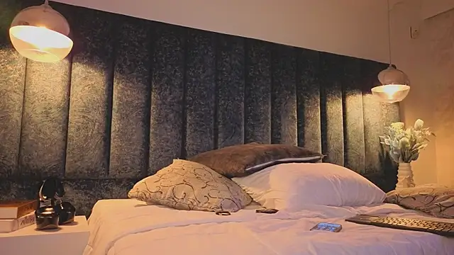 Snapshot of Ariannaa_Suarez1 chatting on 4, 11, 2025 Ariannaa Suarez1 online show from 4, 11, 2025