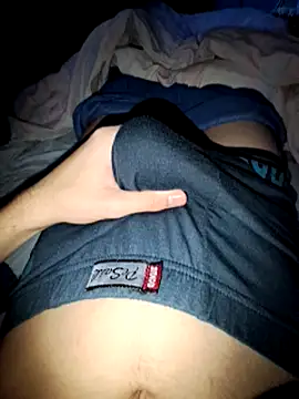 Snapshot of imre200270 chatting on 1, 3, 2025 imre200270 online show from 1, 3, 2025