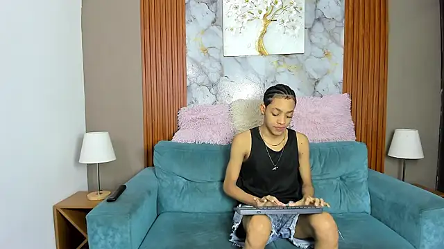 KING OFF BOYS online show from 18, 4, 2026