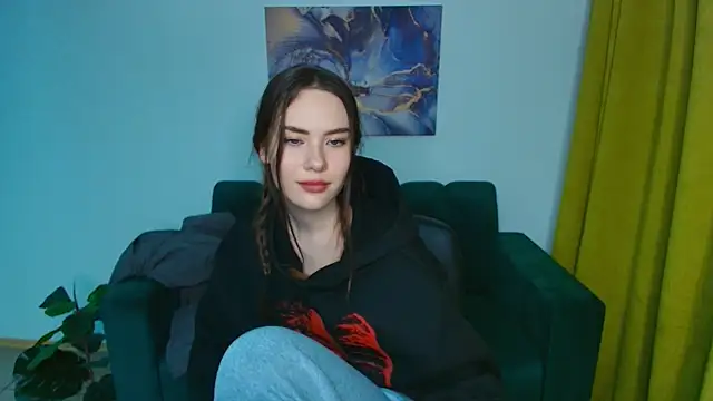 Snapshot of ElenaOconar chatting on 4, 3, 2025 ElenaOconar online show from 4, 3, 2025