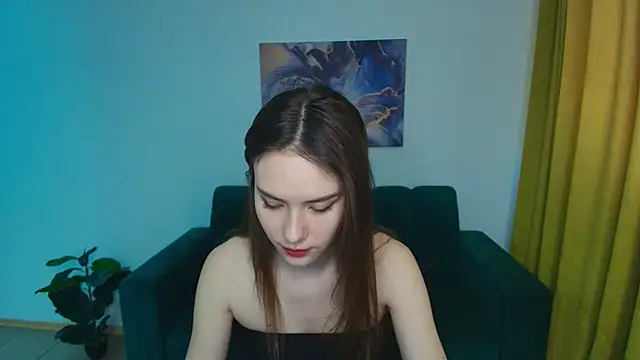Snapshot of ElenaOconar chatting on 9, 3, 2025 ElenaOconar online show from 9, 3, 2025