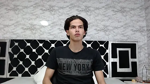 Maximoherrera 16 online show from 1, 3, 2025