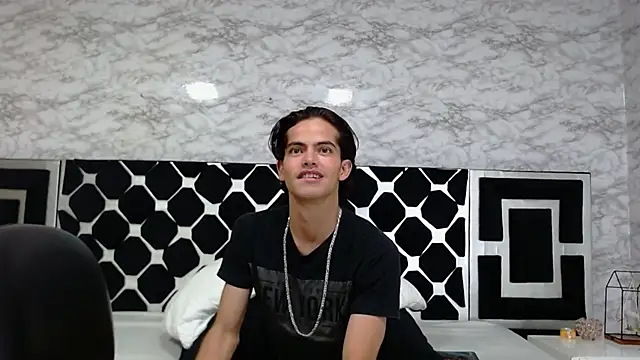 Maximoherrera 16 online show from 1, 3, 2025