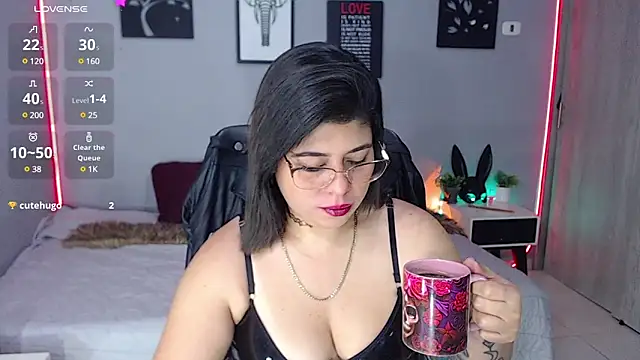 Snapshot of Veronika_metal chatting on 4, 3, 2025 Veronika metal online show from 4, 3, 2025